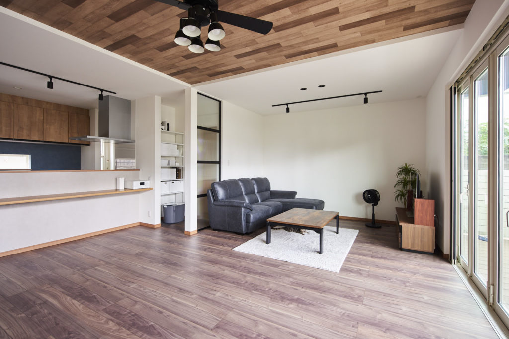 猫と暮らすリビング