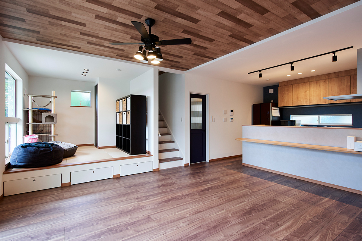 空間の広がりを感じる、快適な住まい