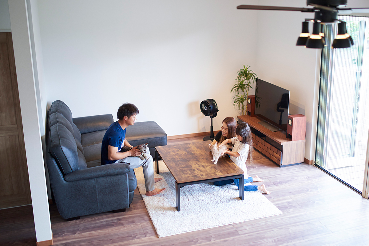 空間の広がりを感じる、快適な住まい