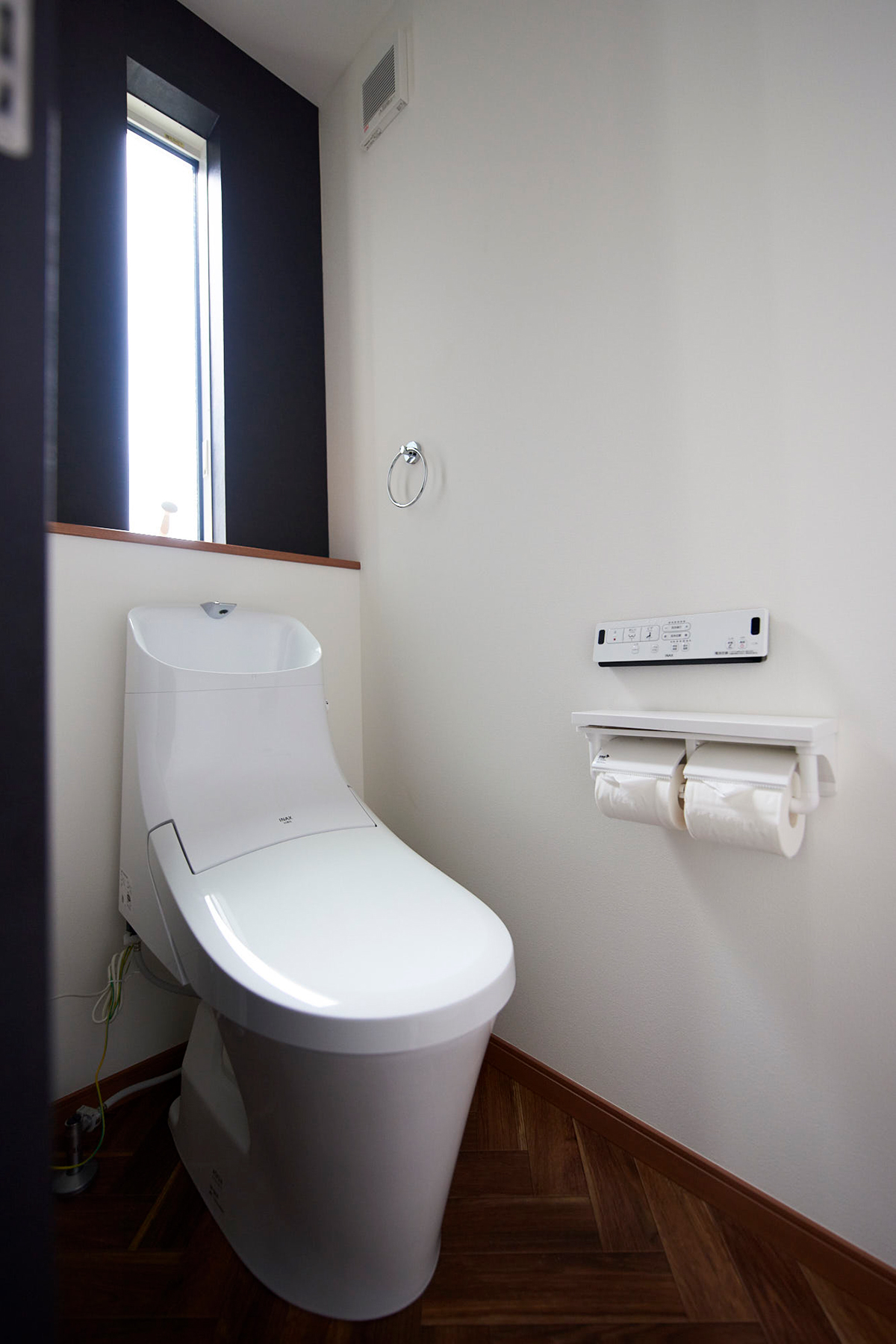 空間の広がりを感じる、快適な住まい