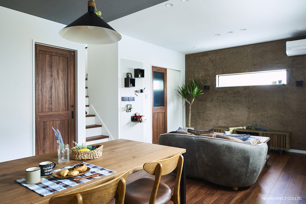 素材感と個性が調和する、デザインハウス