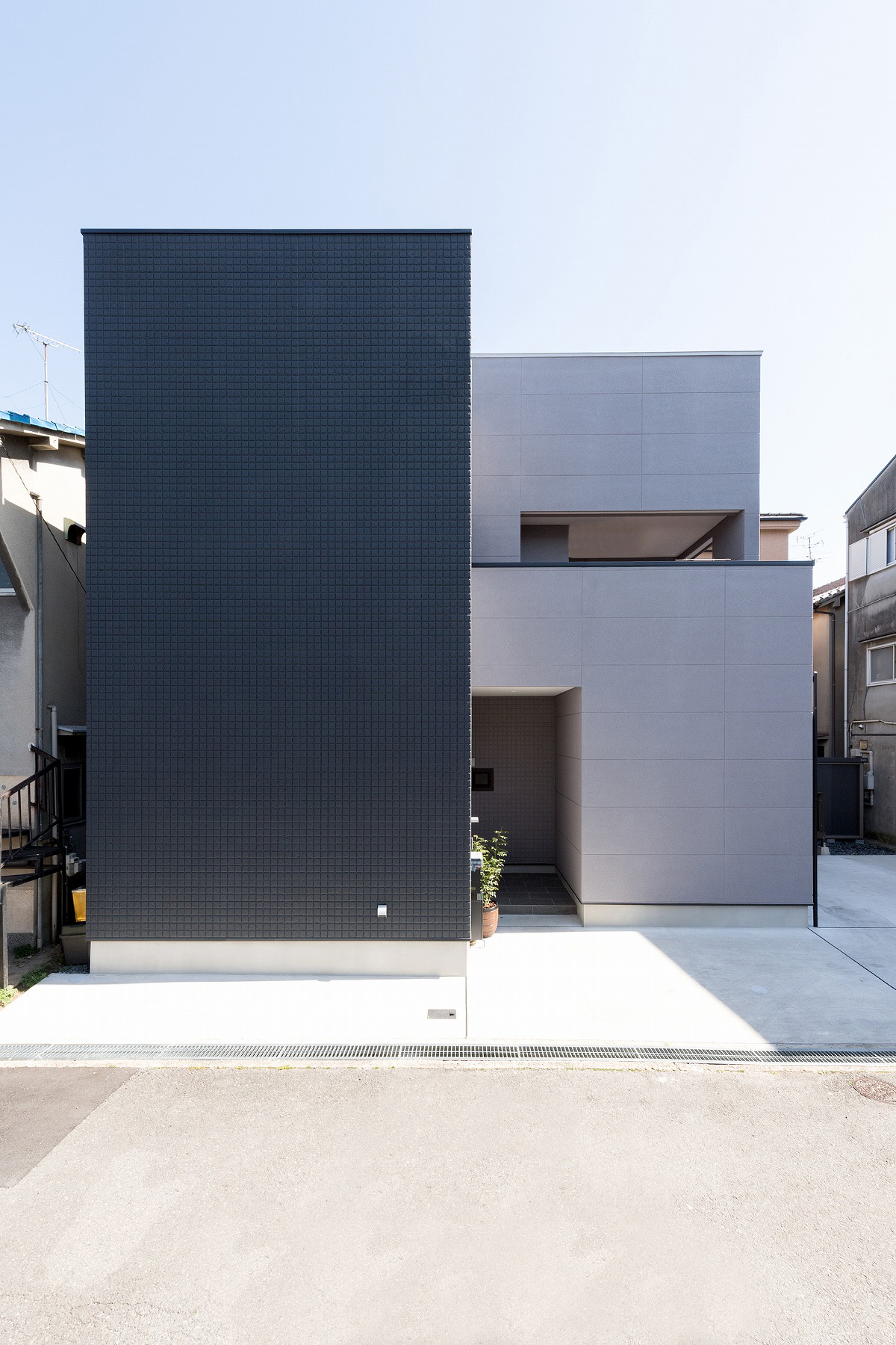 大人のBLACK&GRAYな家