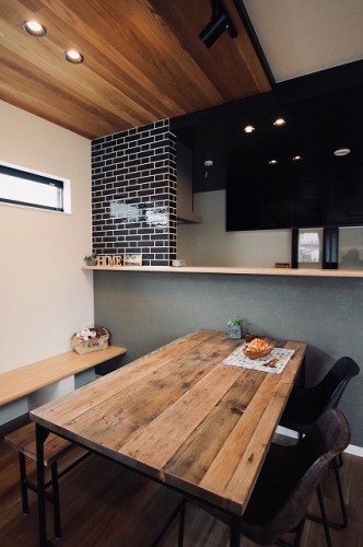 EF9AEDF7-E94D-4F6B-9AD0-CFBD0CA9BE4E