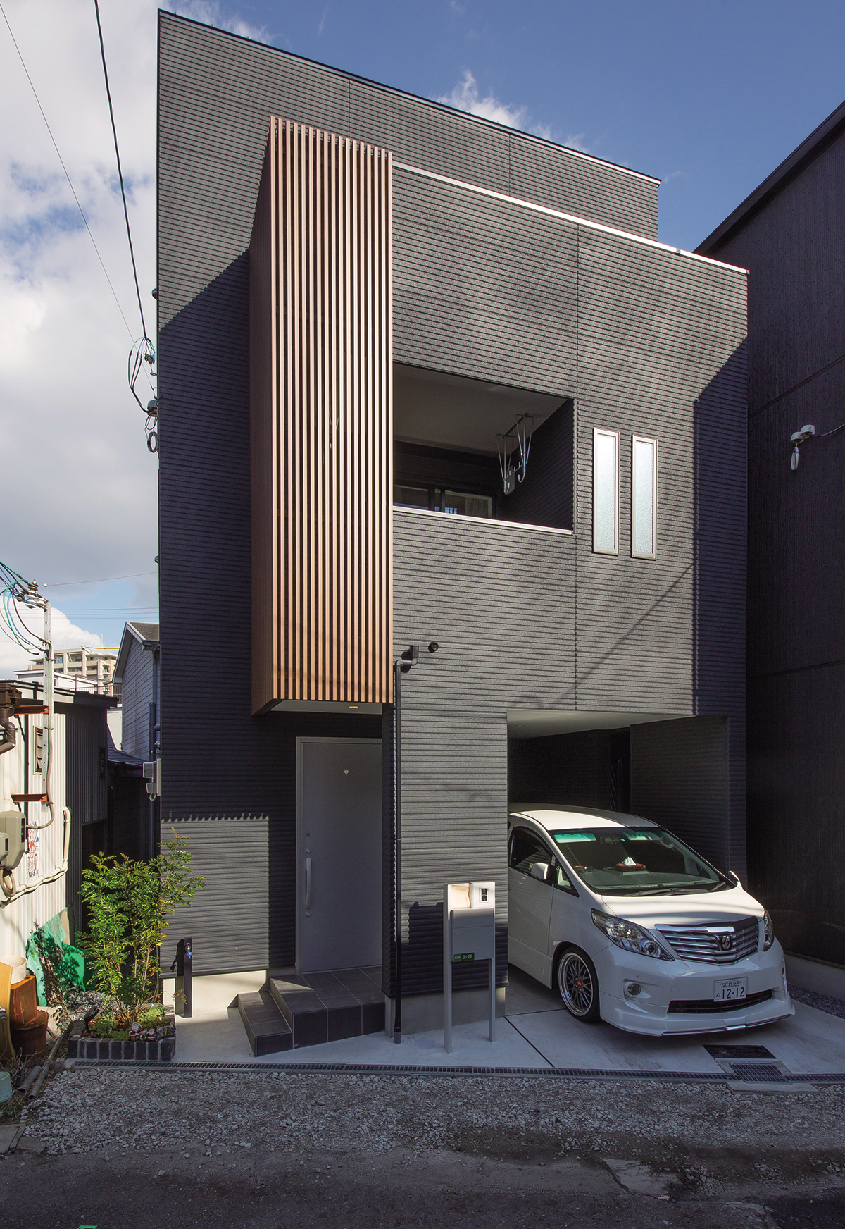 白と黒のシックモダンな家